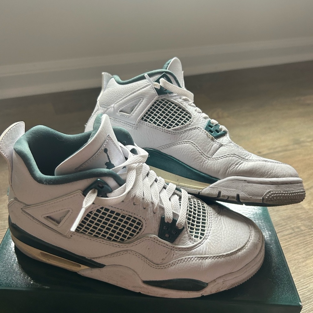 AIR JORDAN 4 RETRO - Picture 4 of 5